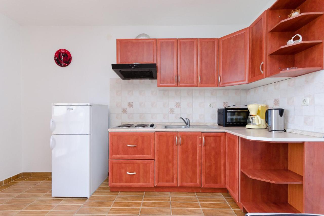 Apartments Dragan Lopar Buitenkant foto