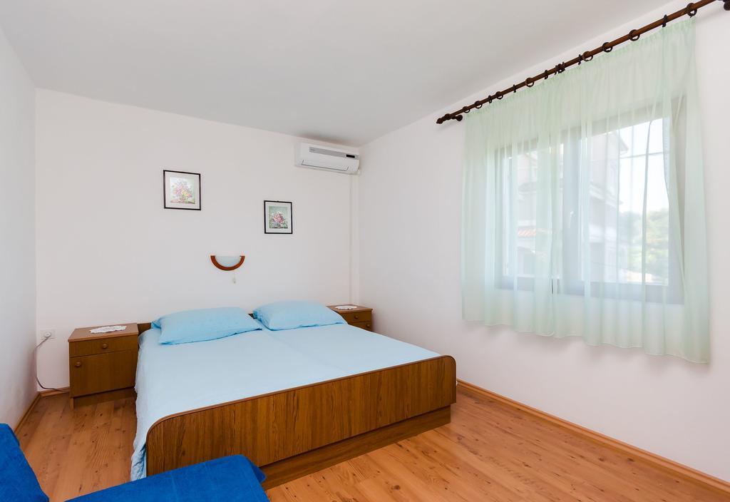 Apartments Dragan Lopar Buitenkant foto