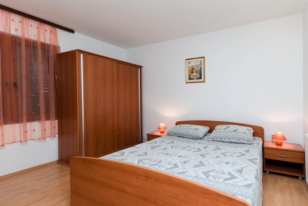 Apartments Dragan Lopar Buitenkant foto