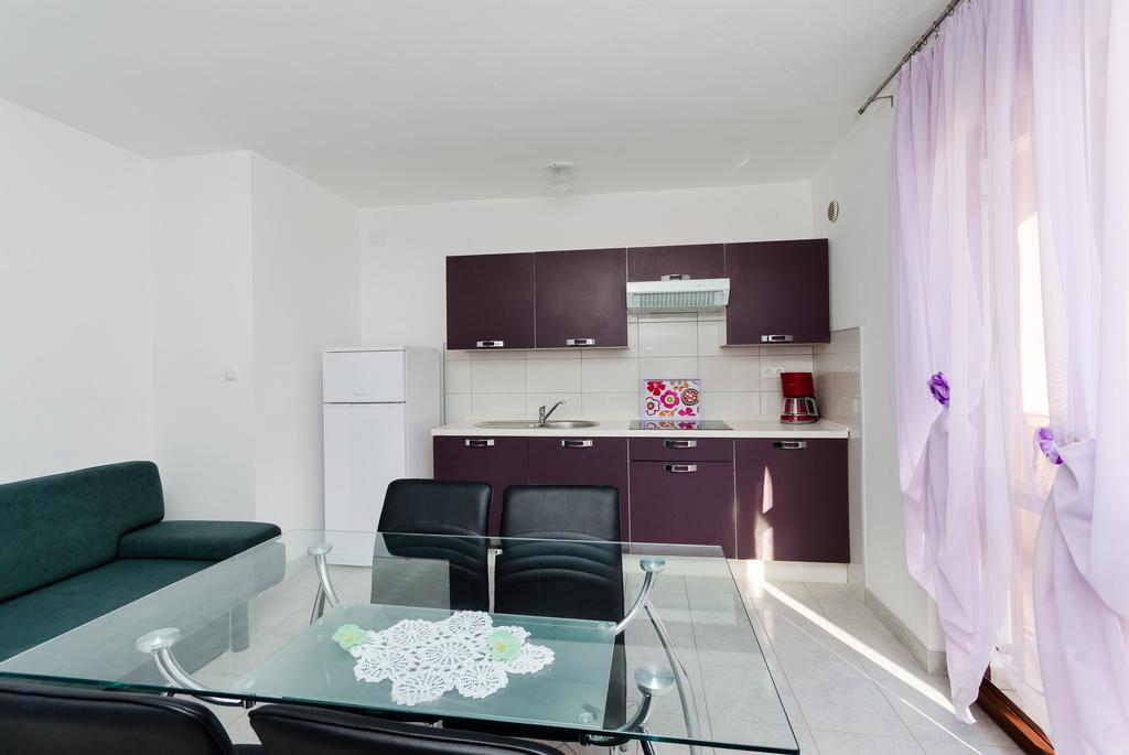 Apartments Dragan Lopar Buitenkant foto