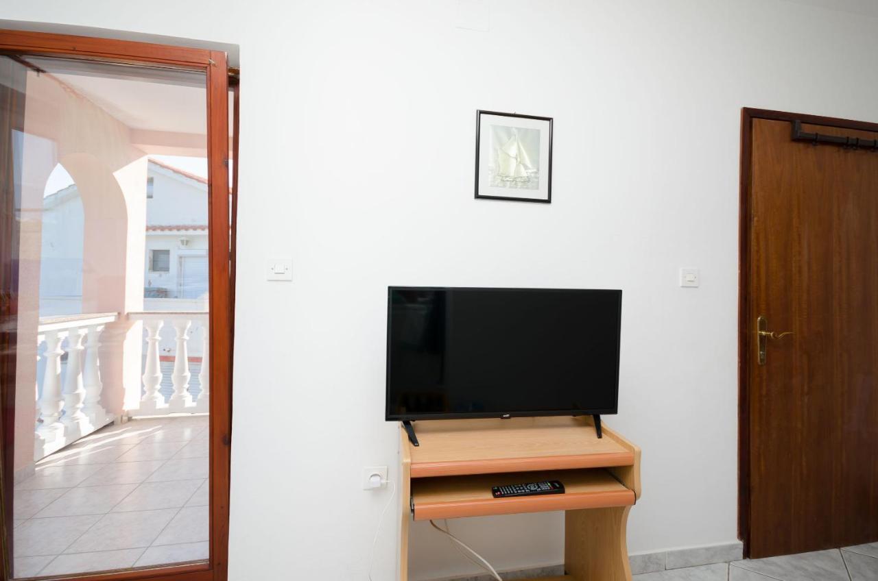 Apartments Dragan Lopar Buitenkant foto