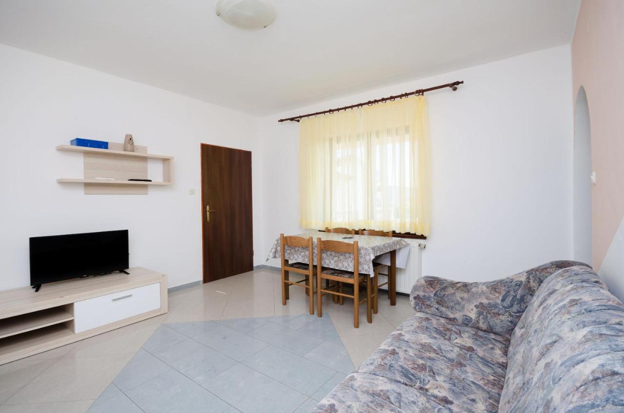 Apartments Dragan Lopar Buitenkant foto